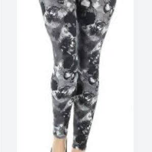 Yoga Band   skull 💀 💀 leggings 😍😍 Size 16/18
